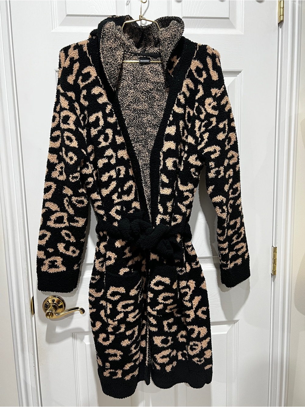Bearberry Leopard Print Robe Hooded Plush Fuzzy Soft One Size Fit All Tan Black
